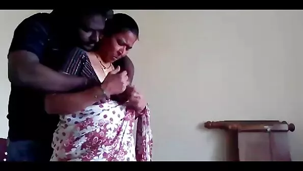 এক মহিলা বাংলা হট চুদা চুদি বহু পুরুষ
