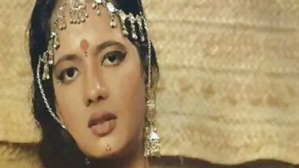 বড়ো বুকের পপির চোদা চুদি মেয়ের